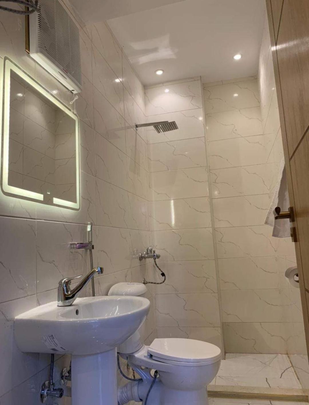 Richard Pyramids Inn Hotel Kafrat al Jabal Room photo