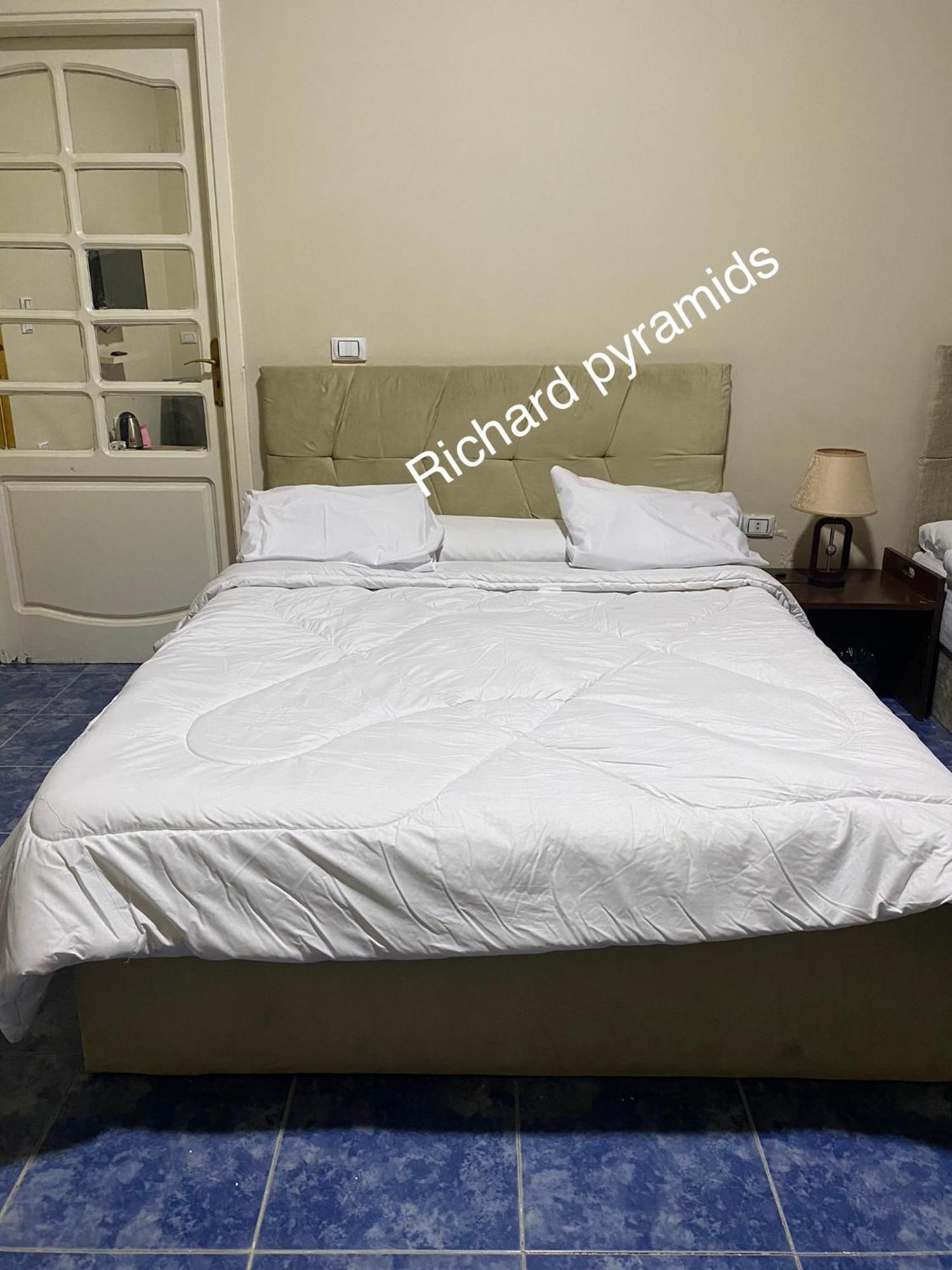 Richard Pyramids Inn Hotel Kafrat al Jabal Exterior photo