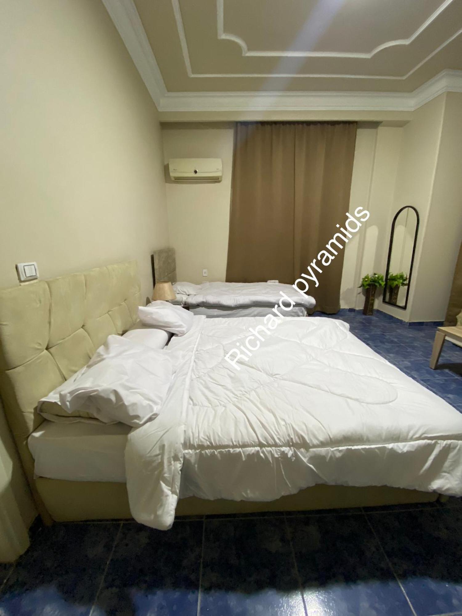 Richard Pyramids Inn Hotel Kafrat al Jabal Exterior photo